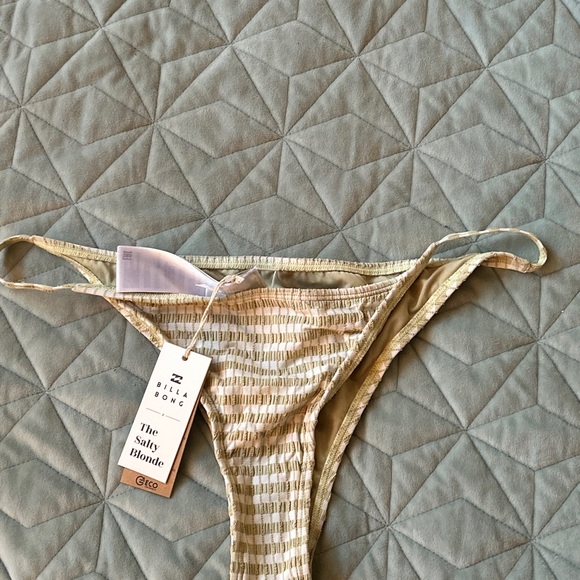 NWT Billabong meet your matcha THREE piece bikini - Picture 15 of 15